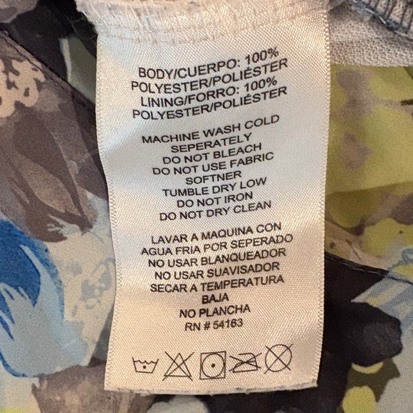 Calvin Klein Gray/Blue/Green Floral Running Shorts with Side Open Pockets/Lining - Picture 10 of 11